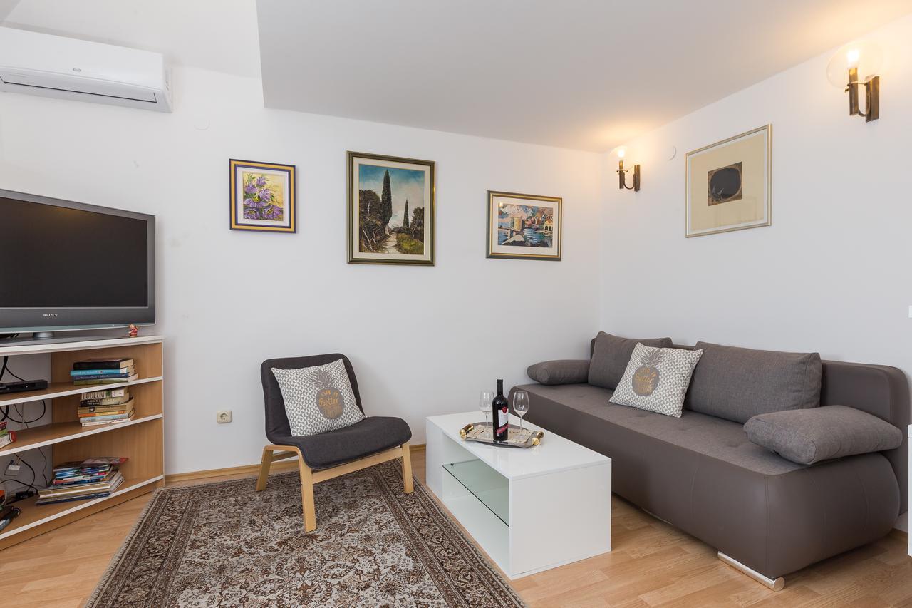 Apartment Tomic *